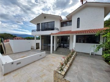 VENTA LINDISIMA CASA CAMPESTRE EN EL MEJOR CONDOMINIO DE CHINAUTA