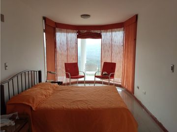 VENTA HERMOSA CASA CON UNA ESPECTACULAR VISTA EN CHINAUTA C/MARCA