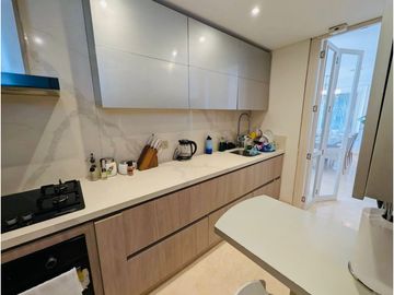 SE VENDE APARTAMENTO DE LUJO EN PORTAL DE GENOVES