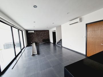 Casa en VENTA CON ALBERCA y terraza  VISTA AL MAR fracc PLAYAS DEL CONCHAL