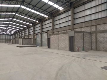 BODEGA INDUSTRIAL EN RENTA COACALCO