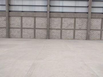 BODEGA EN RENTA COACALCO