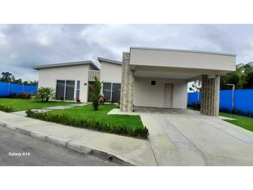 Casas Sobre Planos Sector Club Campestre Armenia