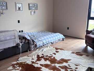 Venta de casa en Privada San Lorenzo, Lomas de Campanario Norte.