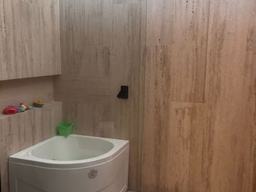 Venta de casa en Privada San Lorenzo, Lomas de Campanario Norte.