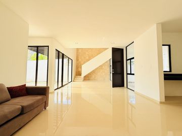 Casa en venta en Chichi Suárez