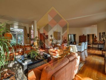 VENDE  O RENTA CASA EN CALLE CERRADA EN LOMAS ALTAS