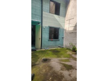 VENTA CASA JUNTO AL MEGAKYWI ELOY ALFARO