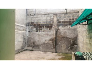 VENTA CASA JUNTO AL MEGAKYWI ELOY ALFARO