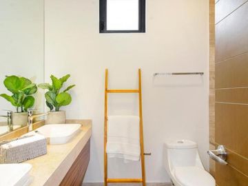 CASA DE 3 RECÁMARAS CON ALBERCA PRIVADA EN ZONA SUR DE CANCÚN