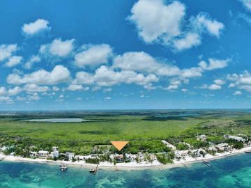 Preventa de Penthouse Beach Front con Beach Club 375m2 Costa Mujeres!