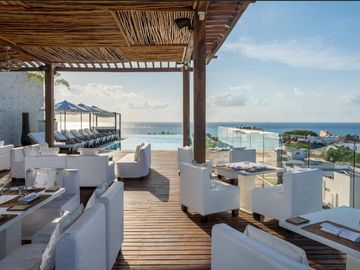 ESTUDIO EN VENTA EN PLAYA DEL CARMEN  CON VISTA AL MAR Y SPA DE CLASE MUNDIAL