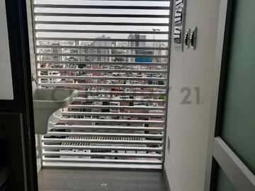 AMPLIO DEPARTAMENTO DE 3 DORMITORIOS EN ZONA CÉNTRICA DE SURQUILLO