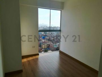 AMPLIO DEPARTAMENTO DE 3 DORMITORIOS EN ZONA CÉNTRICA DE SURQUILLO