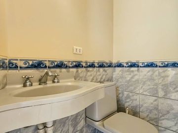SE VENDE AMPLIO DEPARTAMENTO ILUMINADO EN SAN BORJA