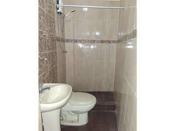 Se vende en Ocasión Dpto. Primer piso con cochera San Martin de Porres