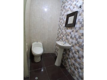 Se vende en Ocasión Dpto. Primer piso con cochera San Martin de Porres