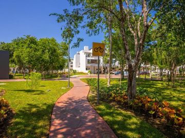 Casa en Venta 3 Habitaciones 2 Niveles en Playa del Carmen Parque de MascotasCasa en