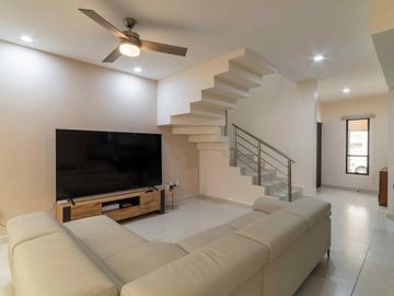 Casa en Venta 3 Habitaciones 2 Niveles en Playa del Carmen Parque de MascotasCasa en