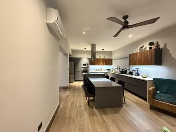 Casa en  VENTA priv Santa Isabel - Zona El Barro carr nacional Monterry