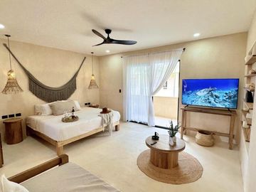 DEPARTAMENTO EN VENTA EN TULUM, ALBERCA, AMUEBLADO Y EQUIPADO, GYM, PET FRIENDLY
