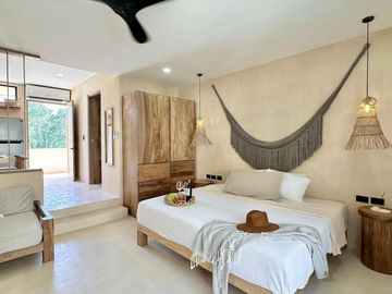 DEPARTAMENTO EN VENTA EN TULUM, ALBERCA, AMUEBLADO Y EQUIPADO, GYM, PET FRIENDLY