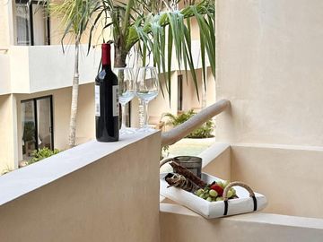 DEPARTAMENTO EN VENTA EN TULUM, ALBERCA, AMUEBLADO Y EQUIPADO, GYM, PET FRIENDLY