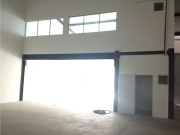PH OFIBODEGAS PANAMA / (494 M2) RM