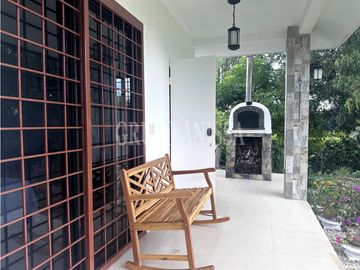 Se Vende hermosa Casa en Hacienda Pacífica con Casita de Huéspedes