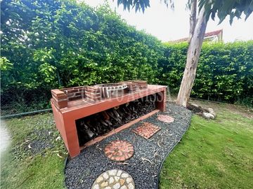 Se Vende hermosa Casa en Hacienda Pacífica con Casita de Huéspedes