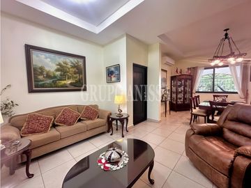 Se Vende hermosa Casa en Hacienda Pacífica con Casita de Huéspedes