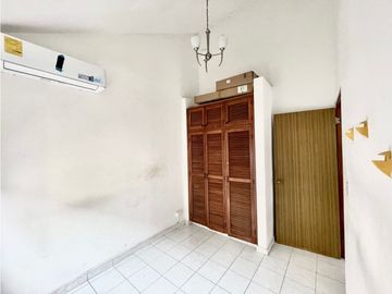 Apartamento en venta Ph Brisas del Sur-12 de Octubre (YM)