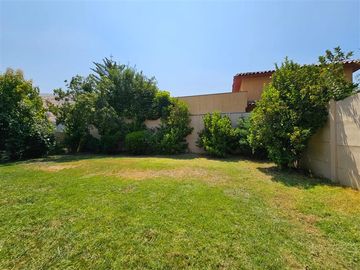 Casa en Venta en A un costado del Colegio Pumahue de Huechuraba