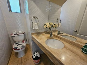 Casa en Venta en A un costado del Colegio Pumahue de Huechuraba