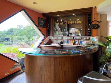 Amplia casa en venta en Cumbayá