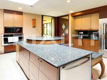 Amplia casa en venta en Cumbayá