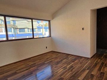 VENTA CASA EN LOMAS DE VALLE DORADO, LA MEJOR CERRADA