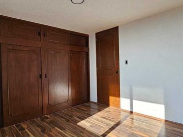 VENTA CASA EN LOMAS DE VALLE DORADO, LA MEJOR CERRADA