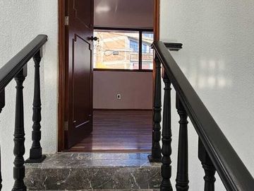 VENTA CASA EN LOMAS DE VALLE DORADO, LA MEJOR CERRADA