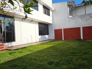 VENTA CASA EN LOMAS DE VALLE DORADO, LA MEJOR CERRADA