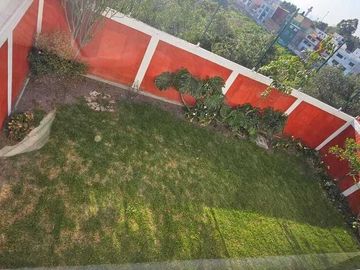 VENTA CASA EN LOMAS DE VALLE DORADO, LA MEJOR CERRADA