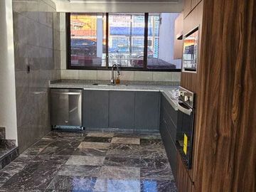 VENTA CASA EN LOMAS DE VALLE DORADO, LA MEJOR CERRADA