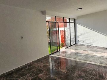 VENTA CASA EN LOMAS DE VALLE DORADO, LA MEJOR CERRADA
