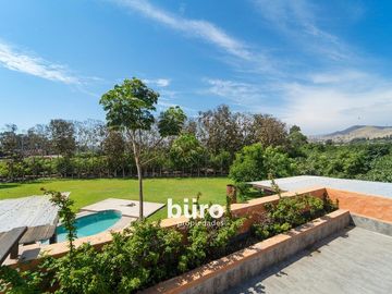 PRECIOSA CASA DE CAMPO EN VENTA CON PLANTACIÓN DE PALTOS, MALA