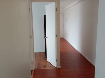 DEPTO CONDOMINIO LOS AVELLANOS  4TO PISO 3D 1 B  REMODELADO