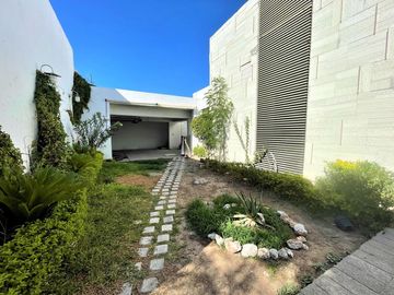 CASA EN VENTA EN TORREON JARDIN