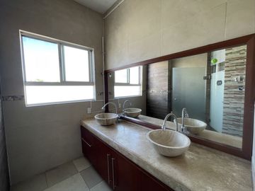 CASA EN VENTA EN TORREON JARDIN