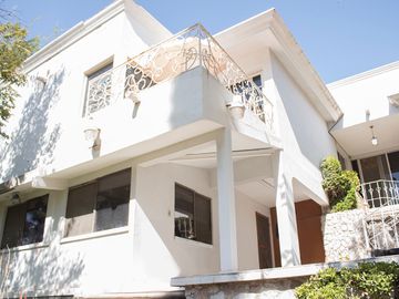 CASA EN VENTA EN LAS ROSAS