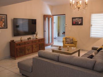 CASA EN VENTA EN LAS ROSAS