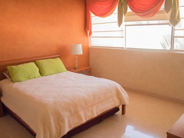 CASA EN VENTA EN LAS ROSAS